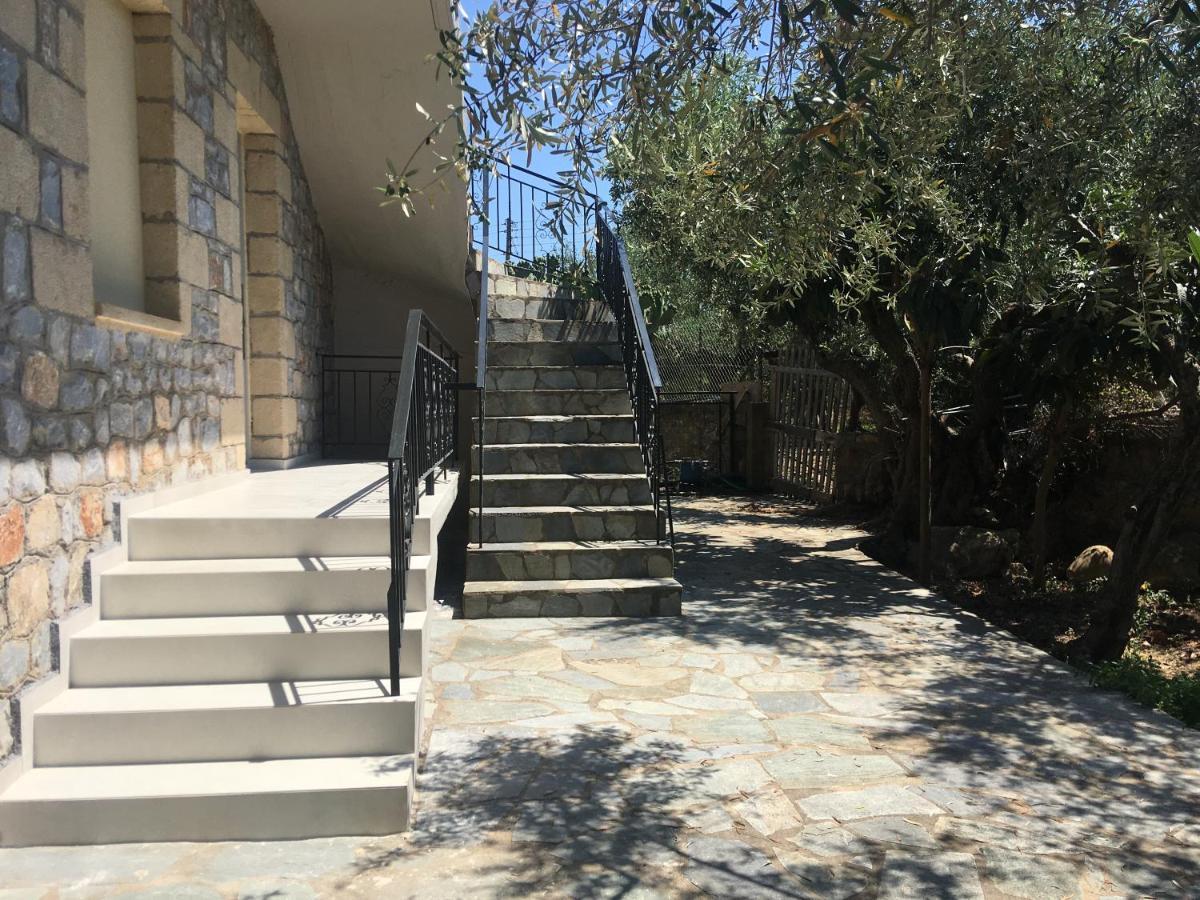 Το Πετρινο / The Petrino Apartments 스투파 외부 사진